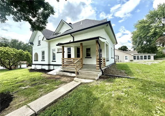 Homes for sale in Maryville, MO | 317 Park Ave, Maryville, MO 64468 | MLS# 2628047