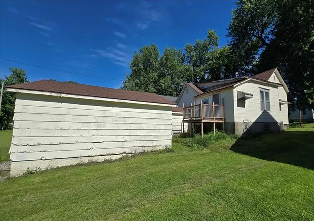 Homes for sale in Cameron, MO | 419 E 5Th St, Cameron, MO 64429 | MLS# 2628061