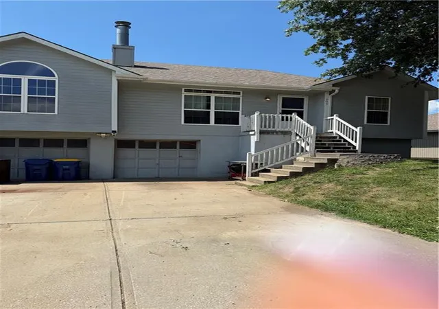 1st image of 905 Paradise Ln, Smithville, MO 64089 | MLS# 2628067