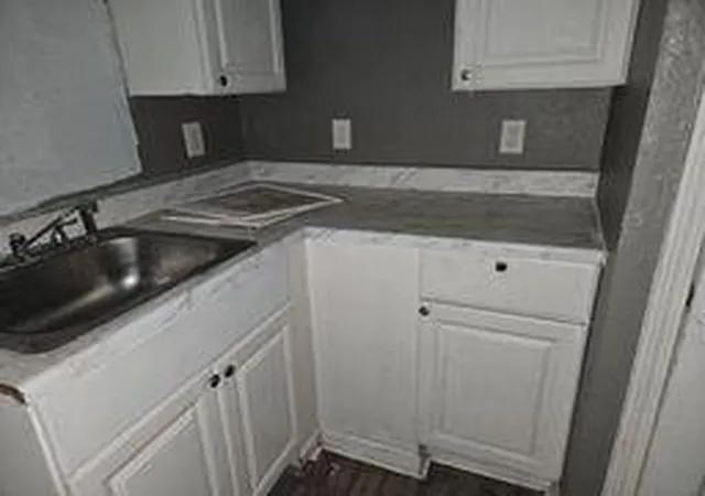 Homes for sale in Kansas City, MO | 2647 Denver Ave, Kansas City, MO 64127 | MLS# 2628078