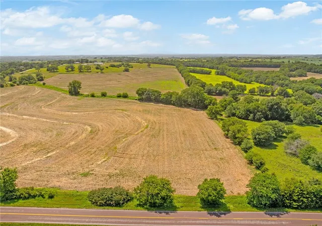Homes for sale in Linwood, KS | 14165 206Th St, Linwood, KS 66052 | MLS# 2628124