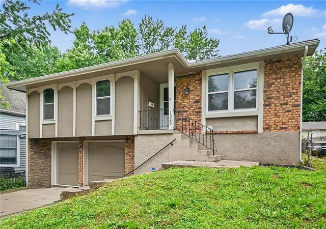 Photo 1 of Sale Pending at 1322 S Hocker Ave, Independence, MO 64055 | MLS# 2628125 | Listing updated on 2026-08-24