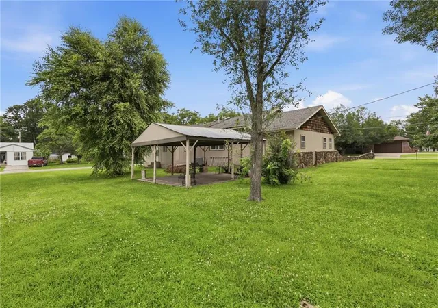 Homes for sale in Rich Hill, MO | 321 E Chestnut St, Rich Hill, MO 64779 | MLS# 2628133