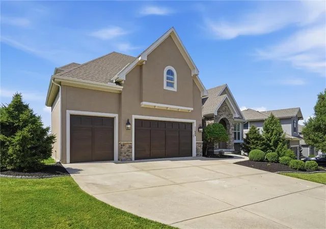 62nd image of 11609 W 158th St, Overland Park, KS 66221 | MLS# 2628155