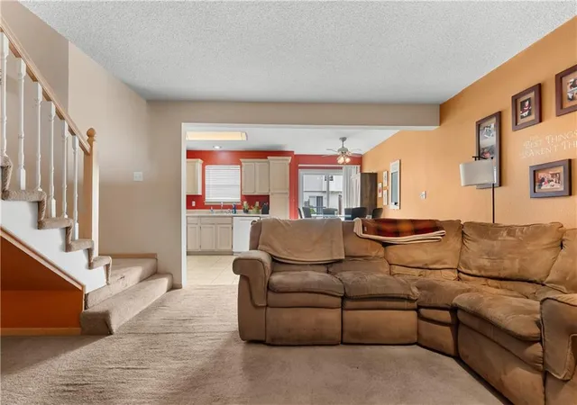4th image of 1325 Se Norwood Dr, Lees Summit, MO 64081 | MLS# 2628174