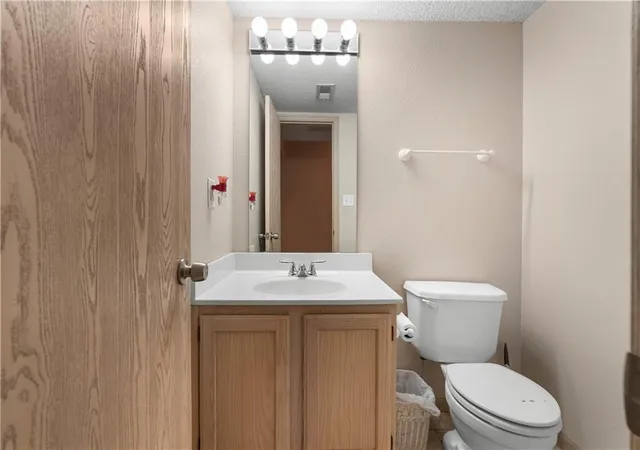 5th image of 1325 Se Norwood Dr, Lees Summit, MO 64081 | MLS# 2628174