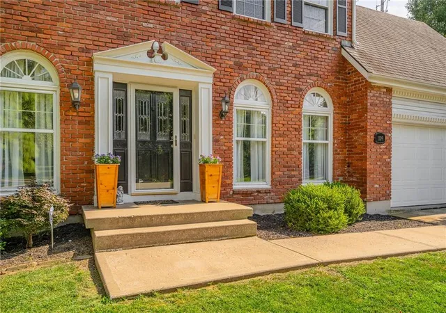 Photo 2 of Sale Pending at 1109 W 120th Terrace, Kansas City, MO 64145 | MLS# 2628192 | Listing updated on 2026-09-01