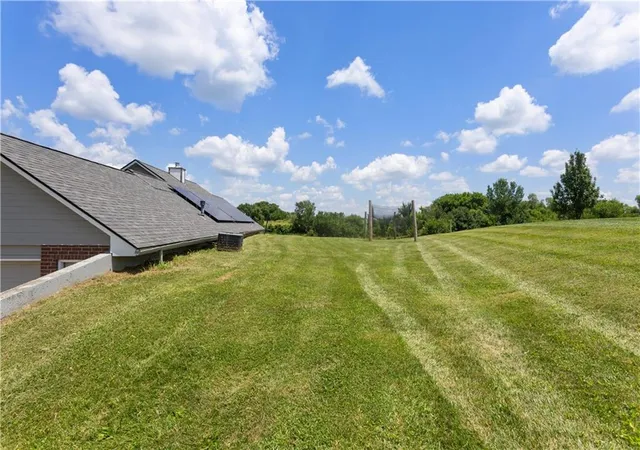 5th image of 2505 N Whitney Rd, Independence, MO 64058 | MLS# 2628195