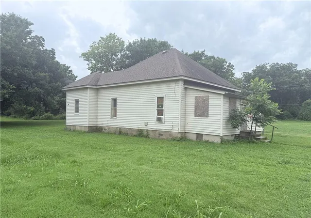 1st image of 1315 W Pine St, Independence, KS 67301 | MLS# 2628200