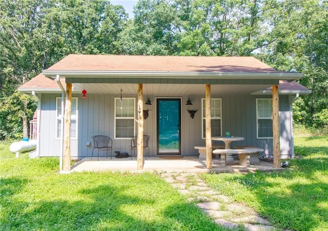 Homes for sale in Urbana, MO | 28418 Acorn Dr, Urbana, MO 65767 | MLS# 2628210