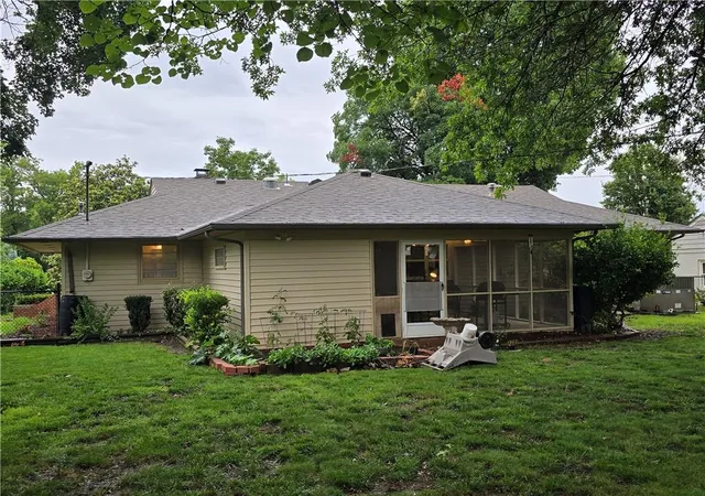 Homes for sale in Fort Scott, KS | 620 Lakin Dr, Fort Scott, KS 66701 | MLS# 2628212