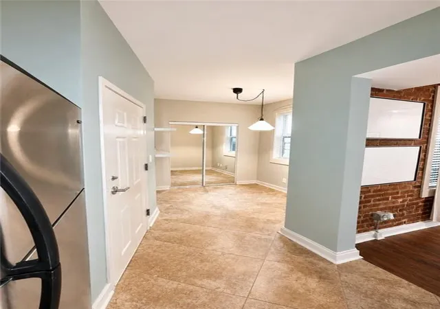 Homes for sale in Kansas City, MO | 200 E 43Rd St #103, Kansas City, MO 64111 | MLS# 2628216