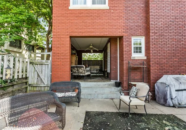 Photo 4 of Single family home for sale at 2507 Francis St, St Joseph, MO 64501 | MLS# 2628220 | Listing updated on 2026-08-30