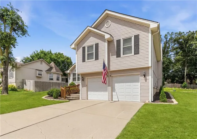 5th image of 3212 Bryn Mawr Dr, Independence, MO 64057 | MLS# 2628224
