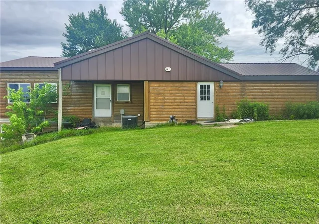 Photo 3 of Single family home for sale at 17316 Flagpole Rd, Princeton, MO 64673 | MLS# 2628225 | Listing updated on 2026-07-01