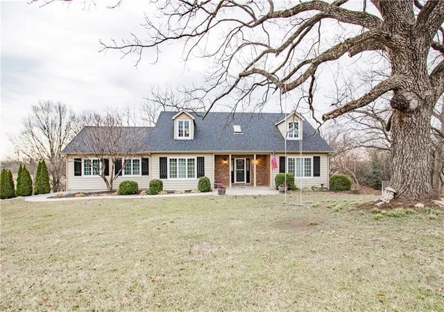 1st image of 213 Ne 51 Rd, Warrensburg, MO 64093 | MLS# 2628233