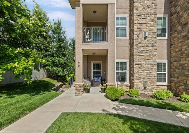 2nd image of 16009 Fontana St #120, Overland Park, KS 66085 | MLS# 2628238