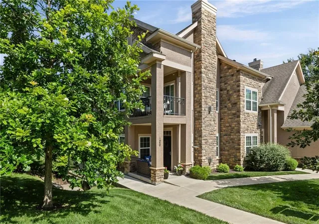 3rd image of 16009 Fontana St #120, Overland Park, KS 66085 | MLS# 2628238