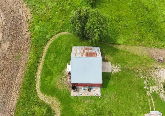 Homes for sale in Kincaid, KS | 15496 Norton Rd, Kincaid, KS 66039 | MLS# 2628247
