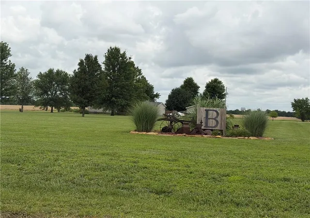 5th image of 2399 Poplar Rd, Fort Scott, KS 66701 | MLS# 2628254