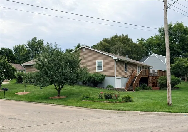 Homes for sale in Maryville, MO | 804 Birchwood Cir, Maryville, MO 64468 | MLS# 2628256