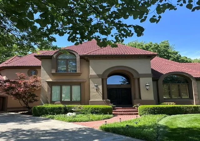 2nd image of 11410 W 139th Ter, Overland Park, KS 66221 | MLS# 2628262