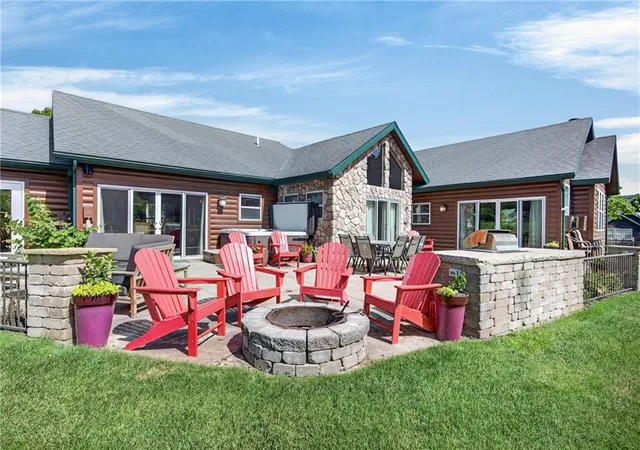 Homes for sale in Camdenton, MO | 23 Cottage Park Ct E #21, Camdenton, MO 65020 | MLS# 2628267