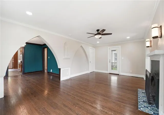 Photo 4 of Single family home for sale at 431 E 69th Terrace, Kansas City, MO 64131 | MLS# 2628278 | Listing updated on 2026-08-18