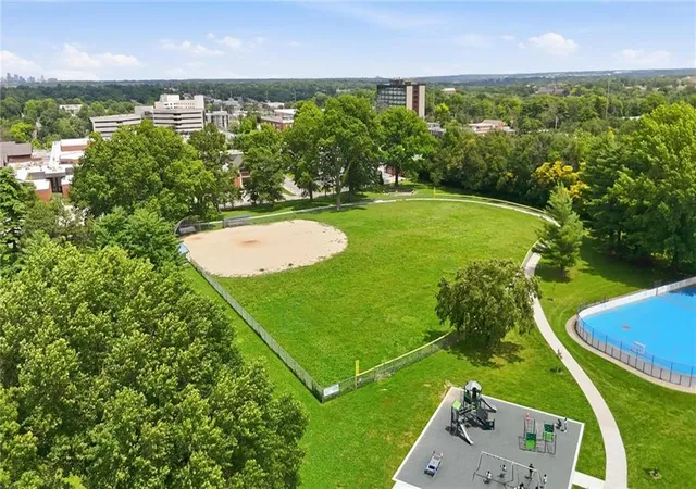 Photo 80 of Single family home for sale at 431 E 69th Terrace, Kansas City, MO 64131 | MLS# 2628278 | Listing updated on 2026-08-18