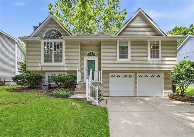 1st image of 18104 E 31st Terrace Dr S, Independence, MO 64057 | MLS# 2628291