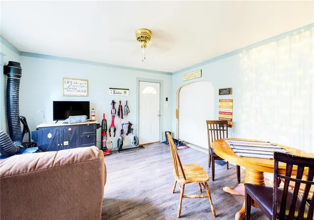 Homes for sale in Brookfield, MO | 323 N Clinton St, Brookfield, MO 64628 | MLS# 2628299