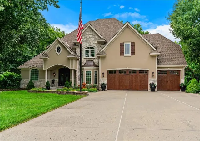 Photo 2 of Single family home for sale at 14702 Hills Rd, Kearney, MO 64060 | MLS# 2628300 | Listing updated on 2026-09-13