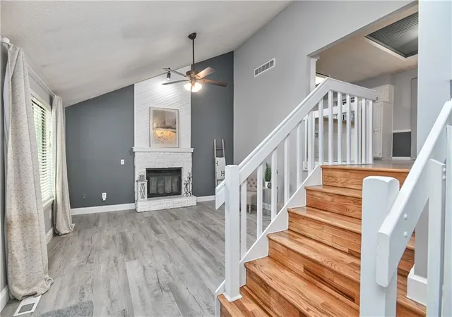 Homes for sale in Lenexa, KS | 9307 Acuff Ln, Lenexa, KS 66215 | MLS# 2628304