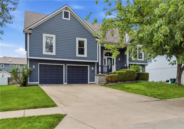 1st image of 282 W Westhoff Pl, Gardner, KS 66030 | MLS# 2628308