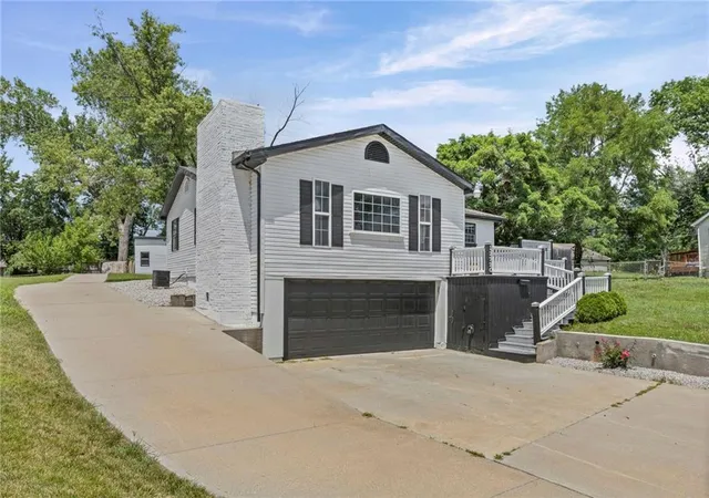 Photo 3 of Single family home for sale at 12720 W 55th Terrace, Shawnee, KS 66216 | MLS# 2628310 | Listing updated on 2026-09-19