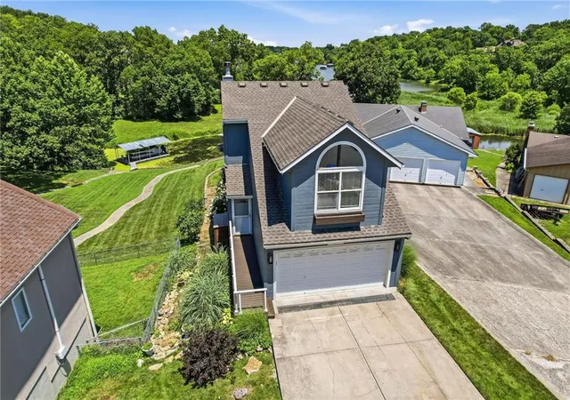 2nd image of 51 N St, Lake Lotawana, MO 64086 | MLS# 2628331