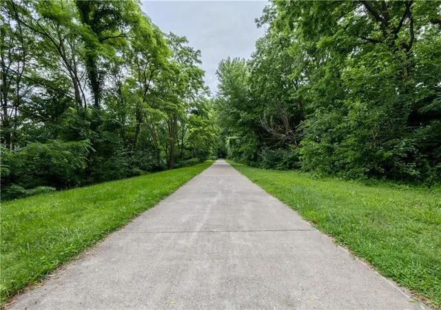 Homes for sale in Saint Joseph, MO | 2203 Bateley St, Saint Joseph, MO 64503 | MLS# 2628334