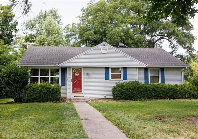 Homes for sale in Kansas City, MO | 4160 N Chelsea Ave, Kansas City, MO 64117 | MLS# 2628355