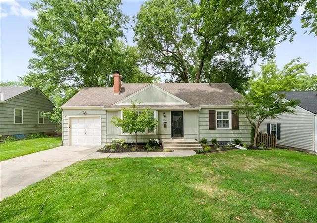 Photo 1 of Sale Pending at 5200 W 72nd Street, Prairie Village, KS 66208 | MLS# 2628364 | Listing updated on 2026-09-05