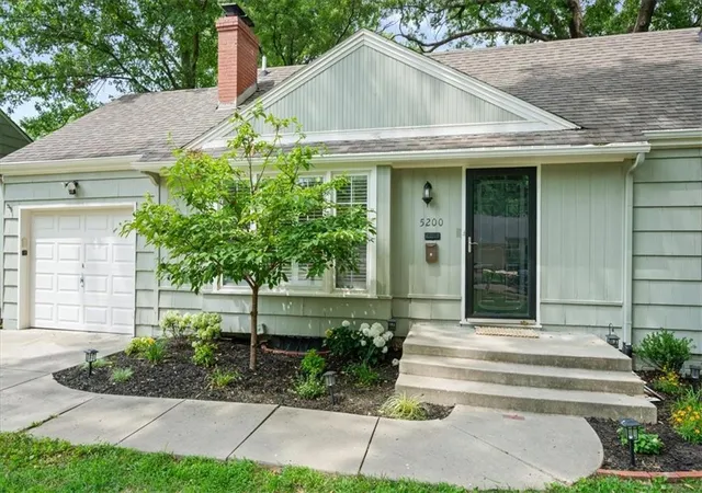 Photo 3 of Sale Pending at 5200 W 72nd Street, Prairie Village, KS 66208 | MLS# 2628364 | Listing updated on 2026-09-05