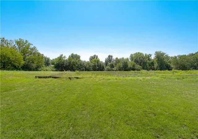 Photo 2 of Single family home for sale at 623 E 13th Street, Kearney, MO 64060 | MLS# 2628366 | Listing updated on 2026-09-04