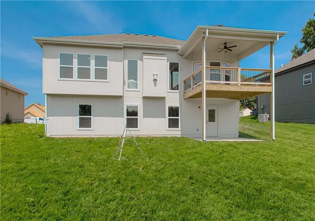 Photo 33 of Single family home for sale at 623 E 13th Street, Kearney, MO 64060 | MLS# 2628366 | Listing updated on 2026-09-04