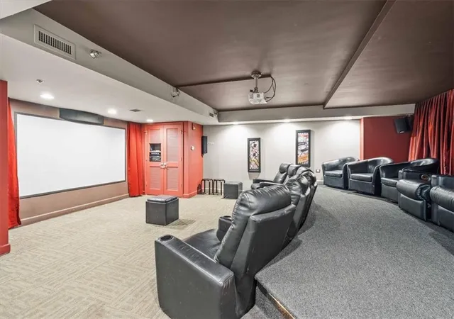 2nd image of 600 E Admiral Blvd, Kansas City, MO 64106