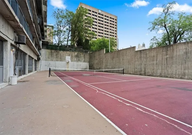 32nd image of 600 E Admiral Blvd #408, Kansas City, MO 64106 | MLS# 2628367