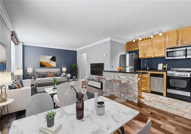 Photo 2 of Condo for sale at 700 E 8th Street #4E, Kansas City, MO 64106 | MLS# 2628370 | Listing updated on 2026-08-03