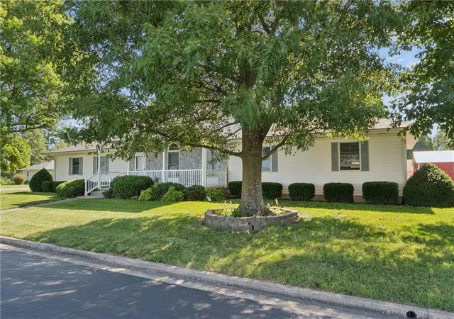 Homes for sale in Alma, MO | 209 N Mitchell St, Alma, MO 64001 | MLS# 2628374