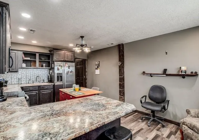 Homes for sale in Pomona, KS | 971 Thomas Rd, Pomona, KS 66076 | MLS# 2628375