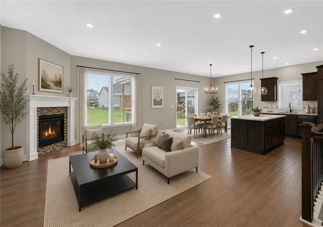 4th image of 1829 Ne Riley Dr, Lees Summit, MO 64086 | MLS# 2628381