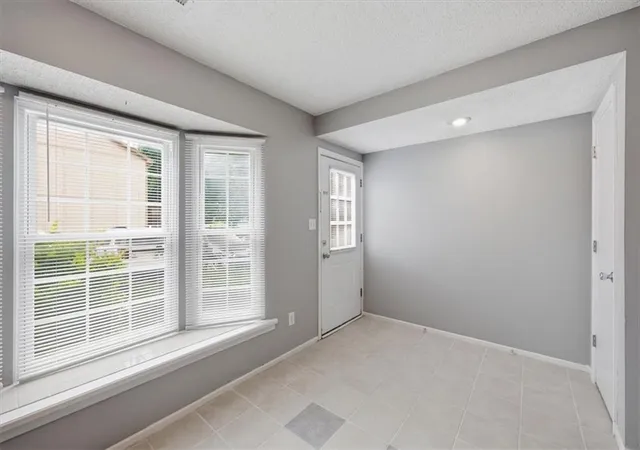 Homes for sale in Blue Springs, MO | 727 Sw Liggett Rd #B, Blue Springs, MO 64015 | MLS# 2628383