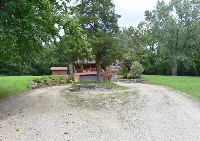 Homes for sale in Osawatomie, KS | 33380 W 399 St, Osawatomie, KS 66064 | MLS# 2628389